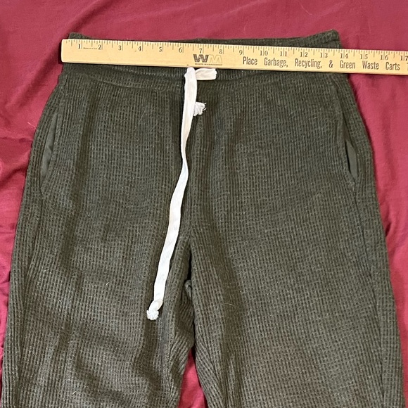AE Waffle Super High Waisted Flare Pants; Size Medium; Color Forest Green 3rdpic - Picture 4 of 8
